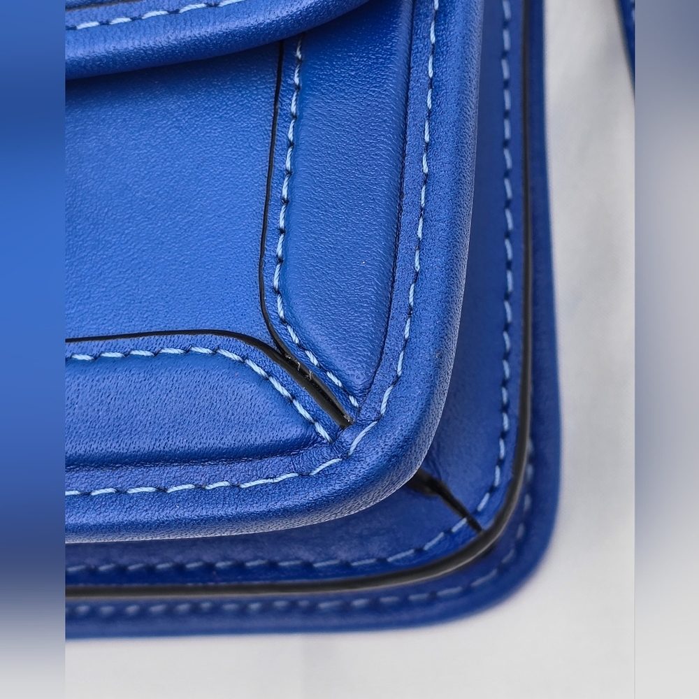 Coach 1941 Glovetanned Leather Hero Crossbody, Blue Fin, 🔥CARRIED ONCE!🔥 - Picture 5 of 15